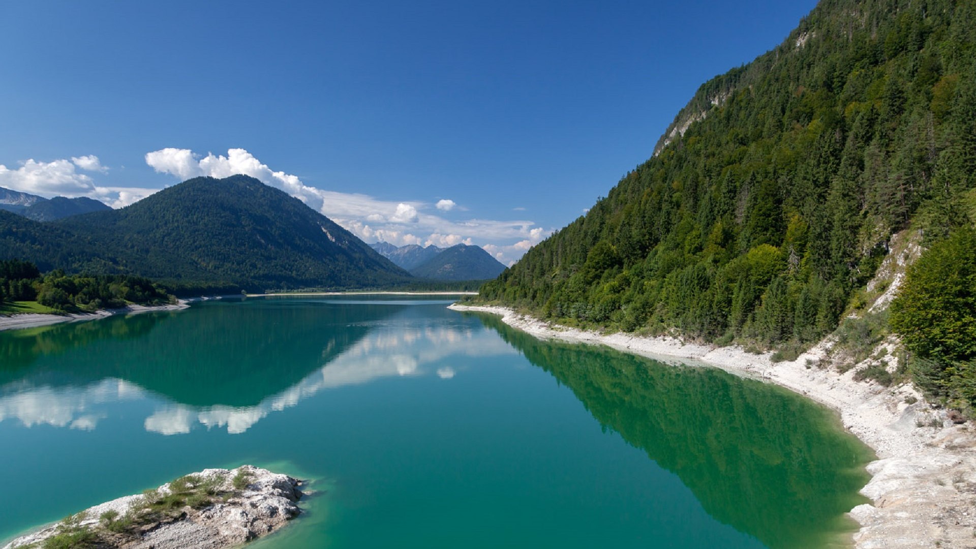 Der fjordartige Sylvensteinsee, © Tourist Info Lenggries|Christian Bäck